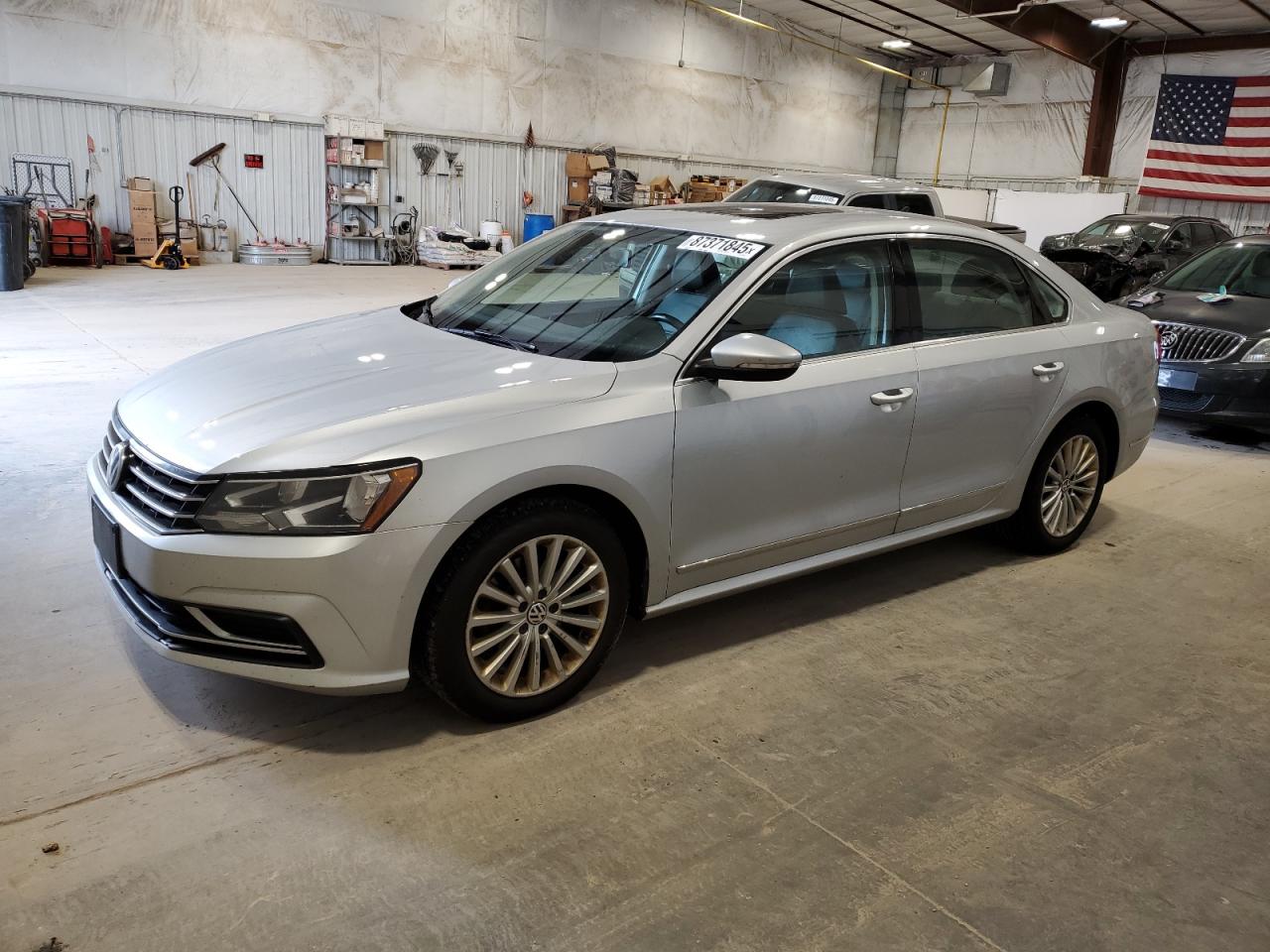 VOLKSWAGEN PASSAT SE