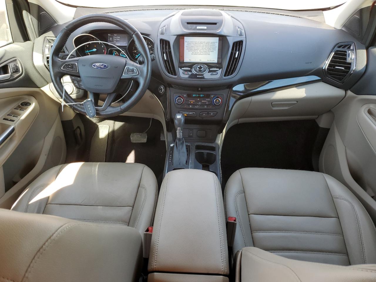 FORD ESCAPE TITANIUM