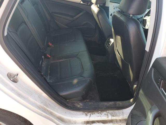 2015 VOLKSWAGEN PASSAT SE - 1VWBV7A33FC098151