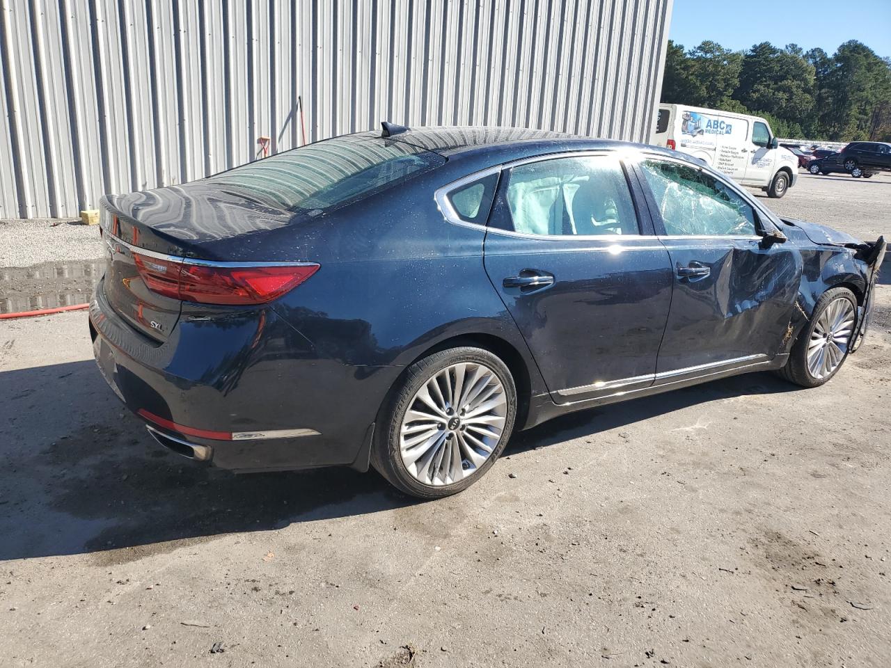 KIA CADENZA PREMIUM