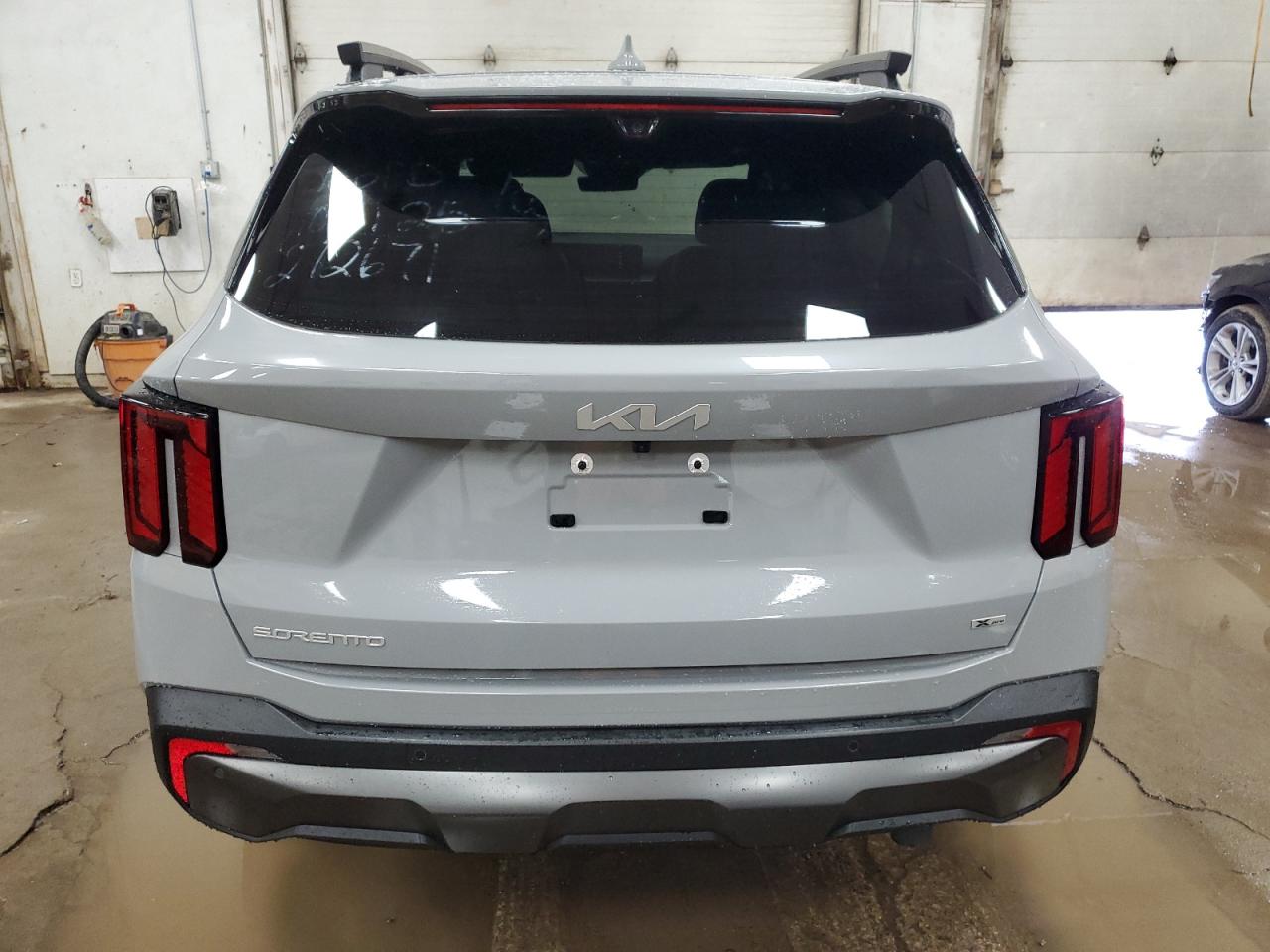 Lot #3293705386 2024 KIA SORENTO SX