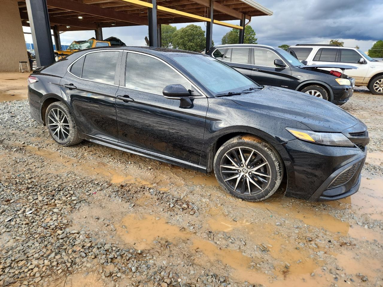 TOYOTA CAMRY SE NIGHT SHADE