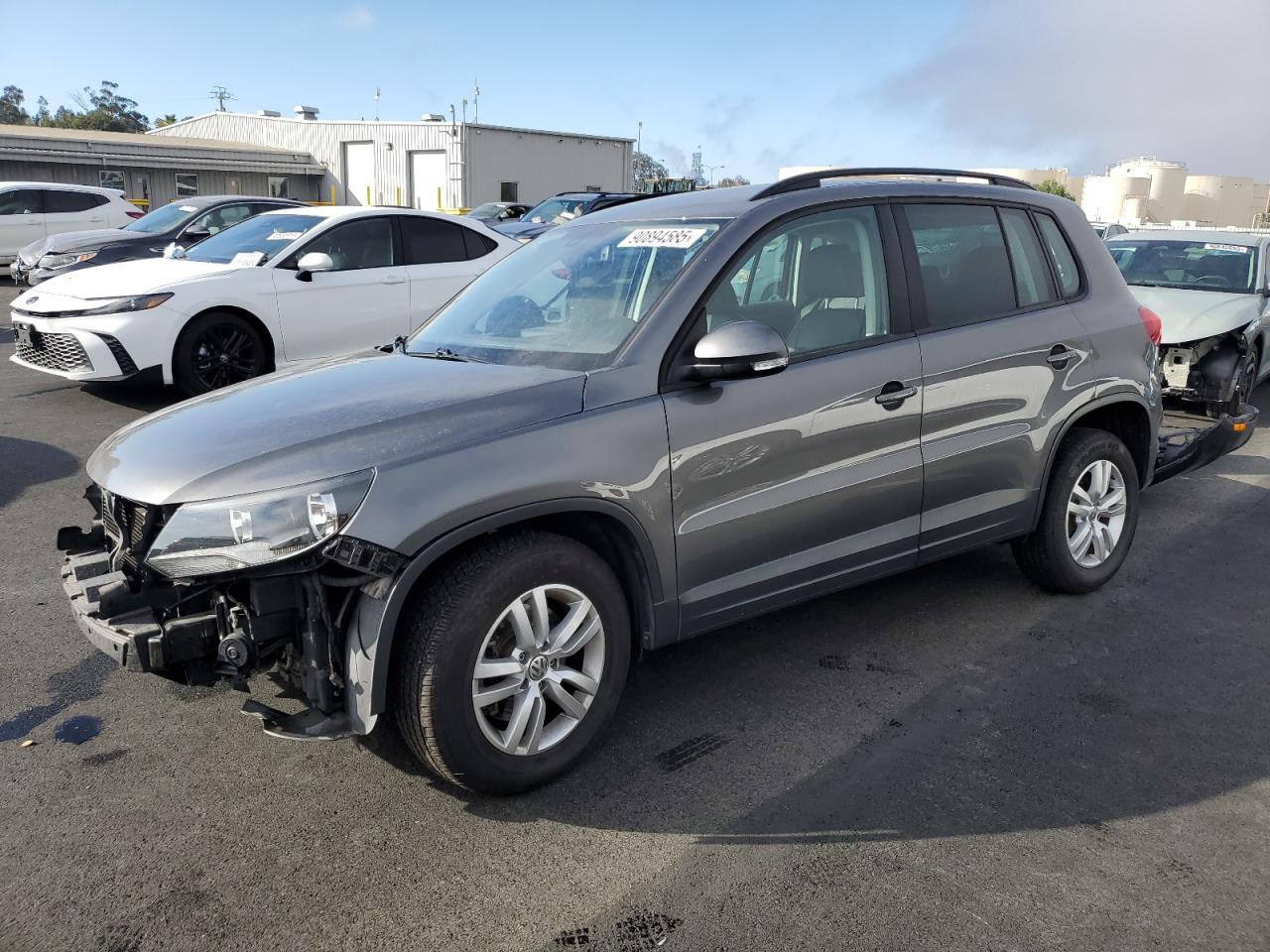 Lot #3309234615 2017 VOLKSWAGEN TIGUAN S