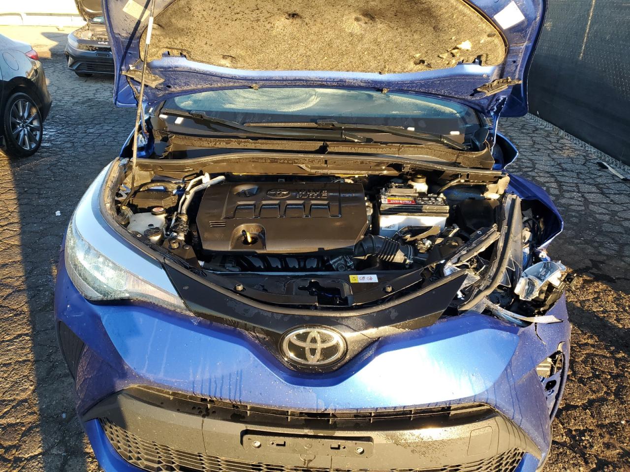 TOYOTA C-HR XLE