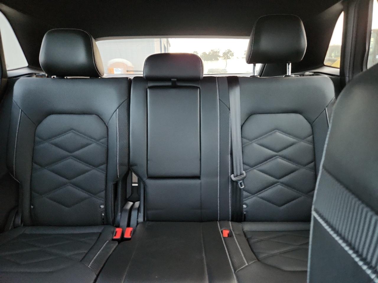 VOLKSWAGEN ATLAS CROSS SPORT SE