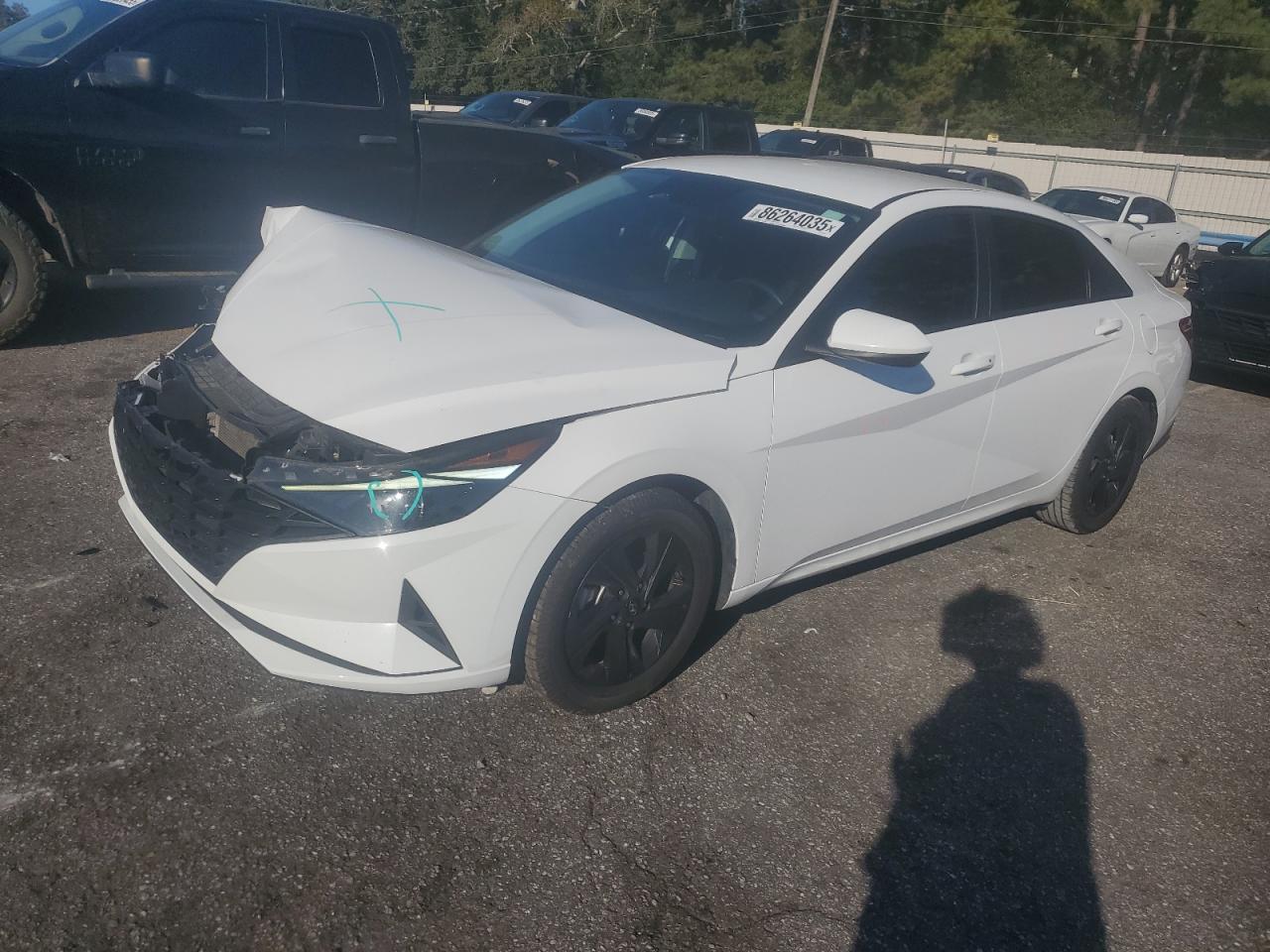 HYUNDAI ELANTRA BLUE