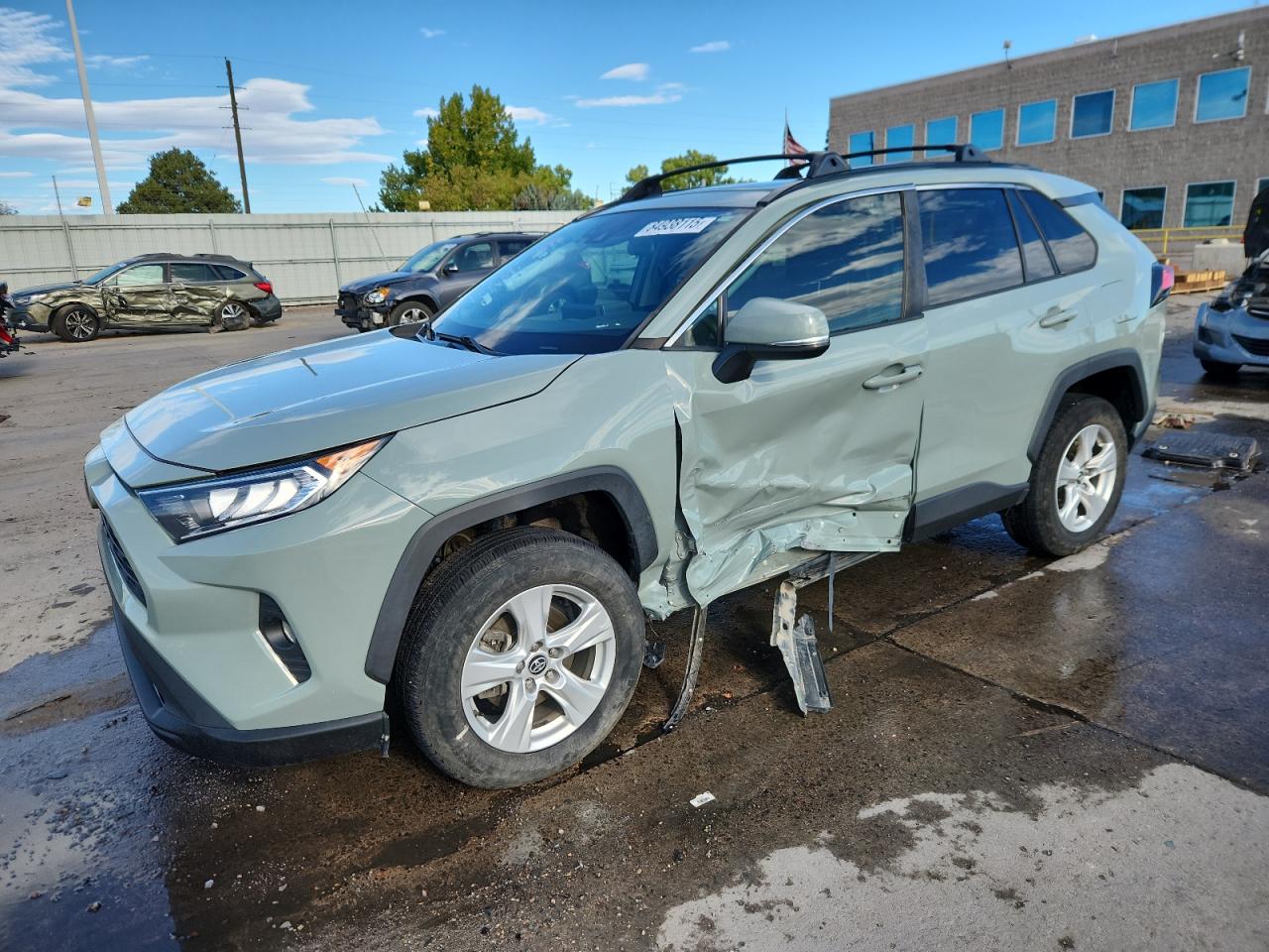 TOYOTA RAV4 XLE