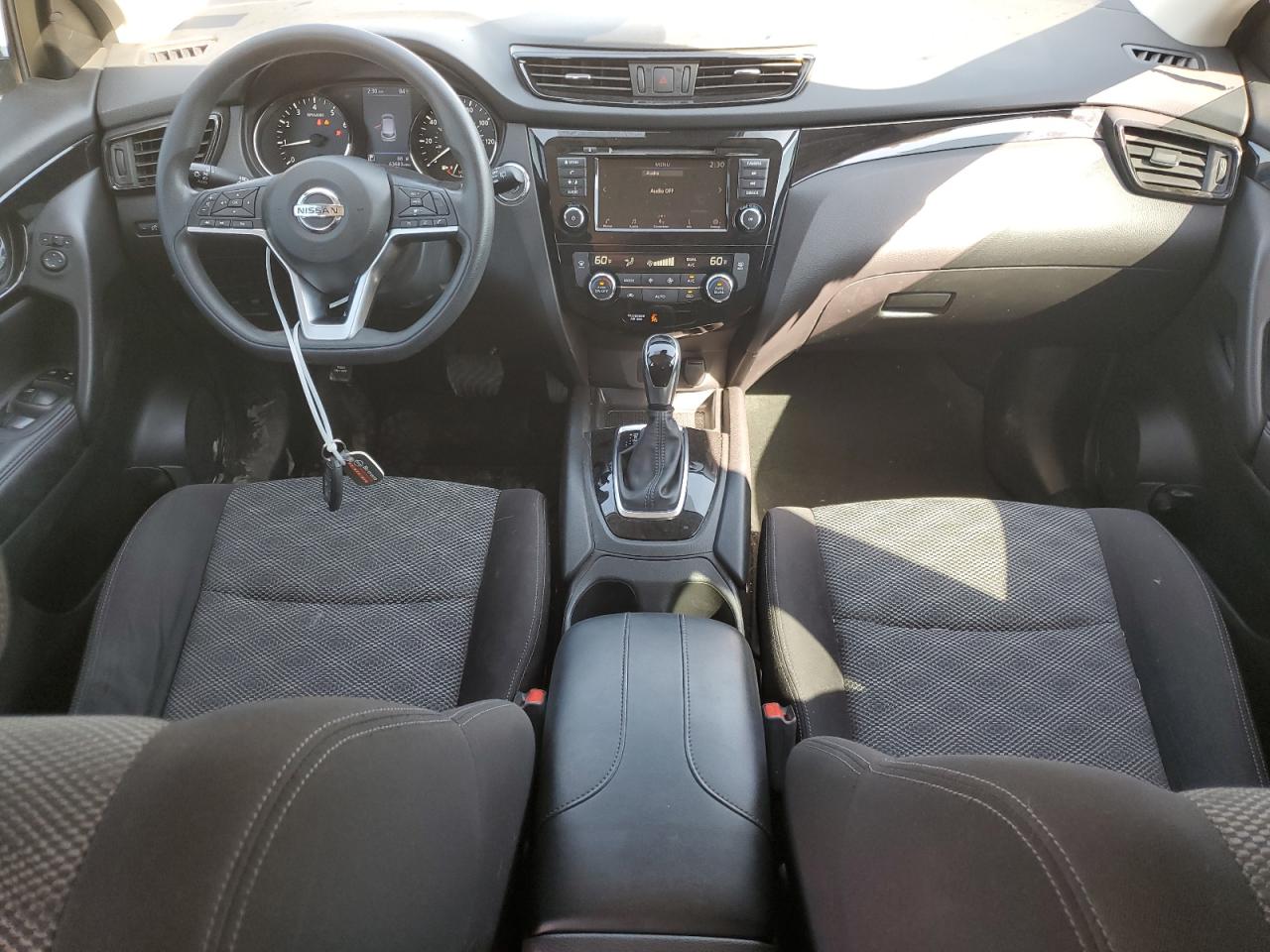 NISSAN ROGUE SPORT S