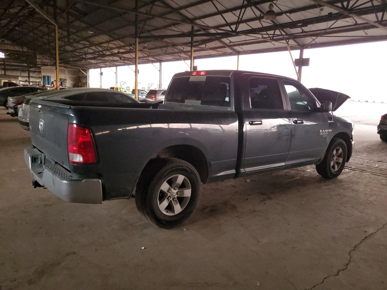 RAM 1500 SLT