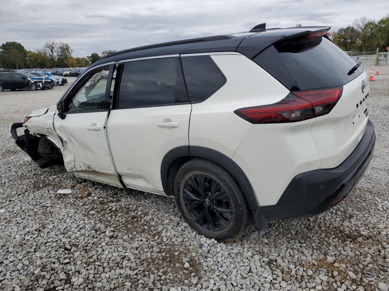 NISSAN ROGUE SV