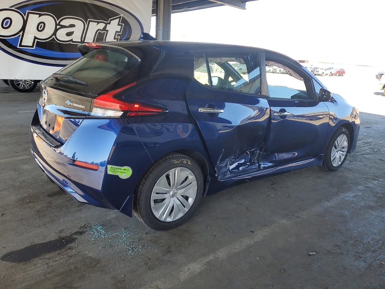NISSAN LEAF S