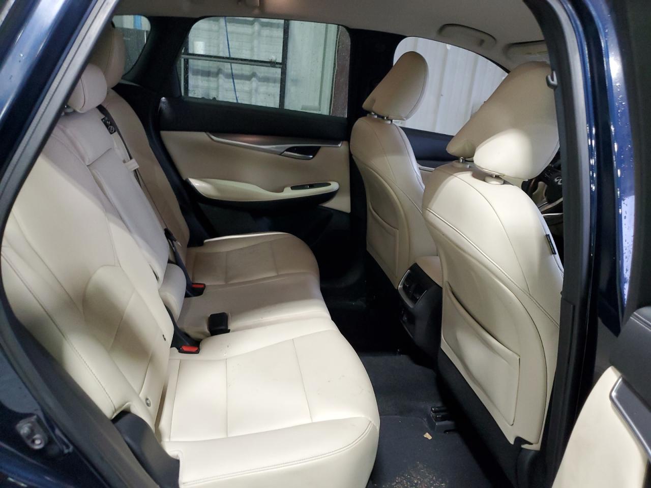 INFINITI QX50 ESSENTIAL