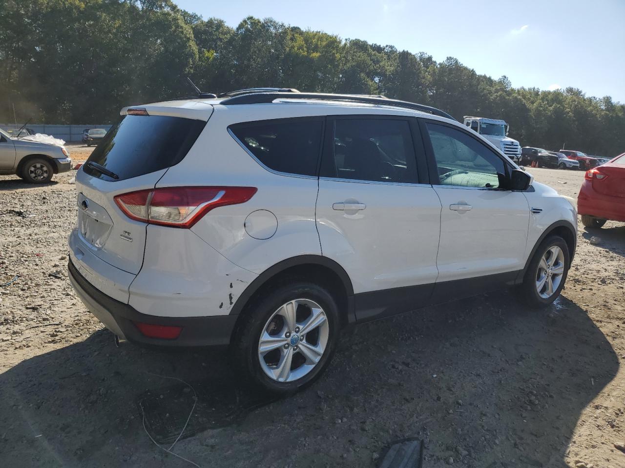 FORD ESCAPE SE