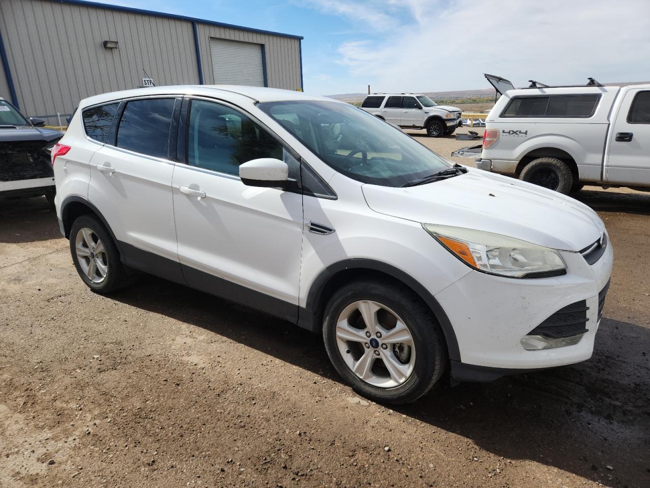 FORD ESCAPE SE
