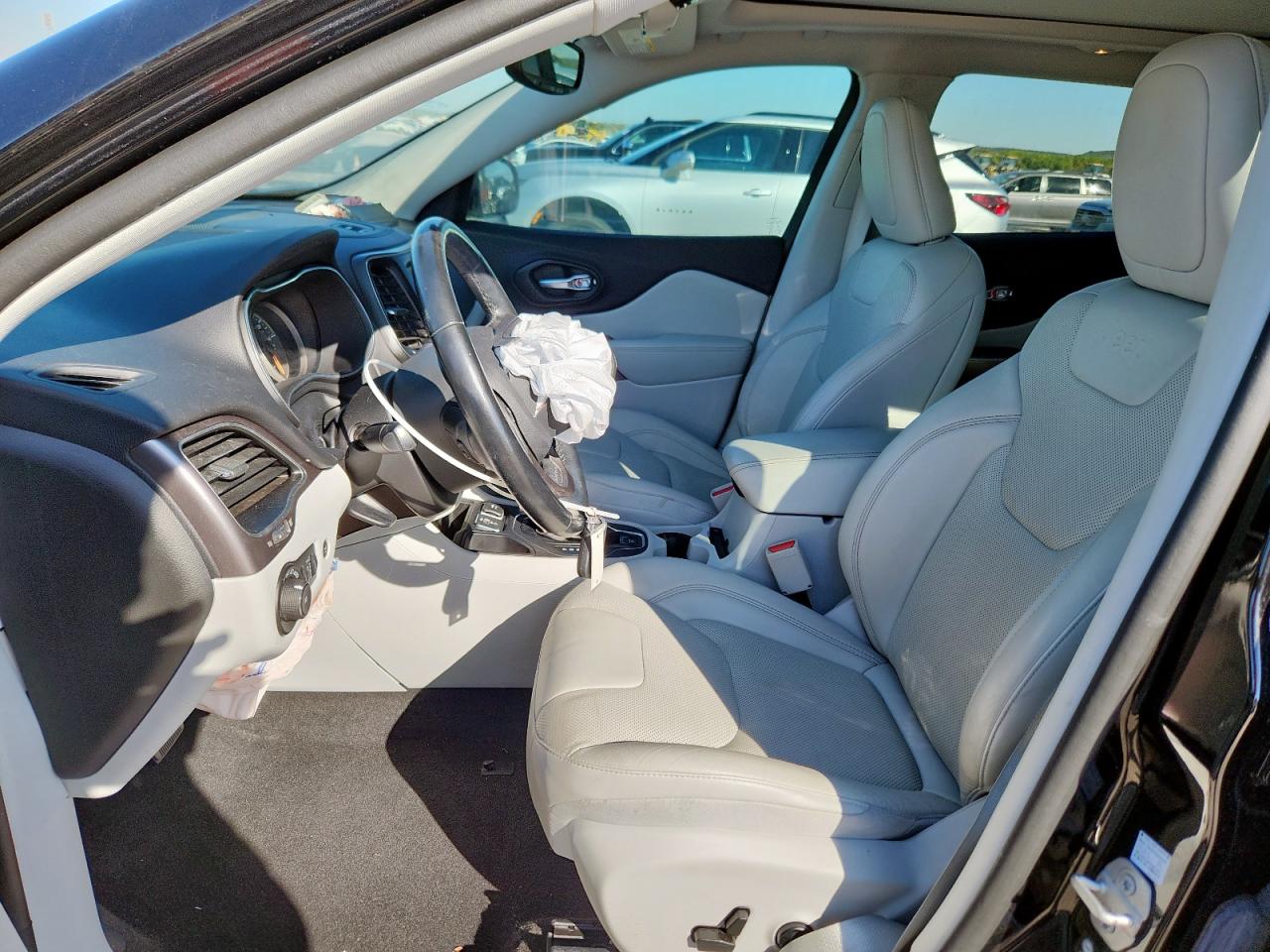 JEEP GRAND CHEROKEE LATITUDE LUX