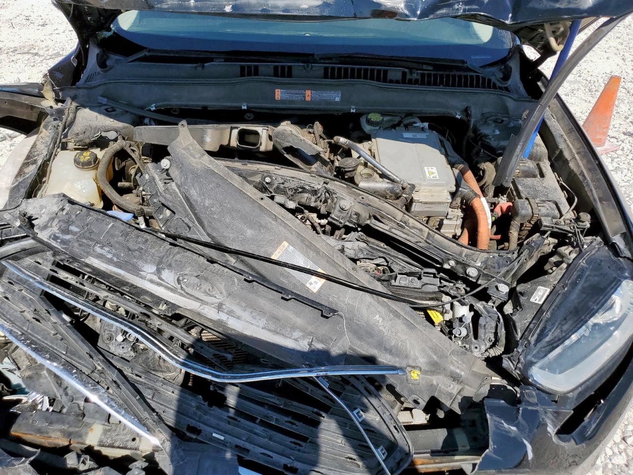 FORD FUSION TITANIUM HEV