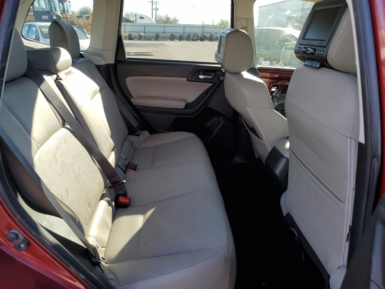 Lot #3303000603 2015 SUBARU FORESTER 2