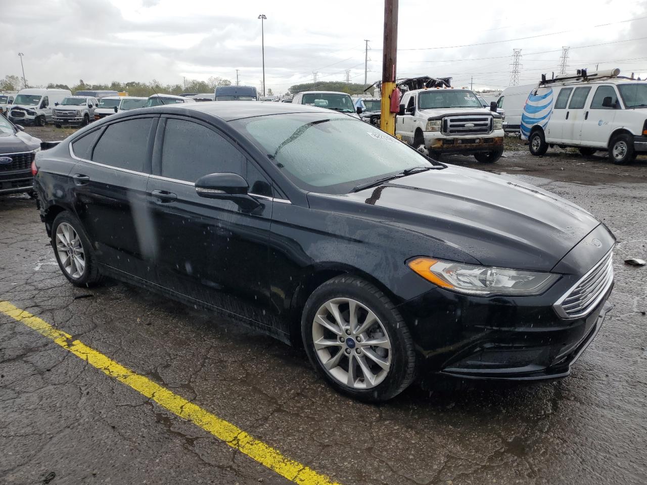 FORD FUSION SE