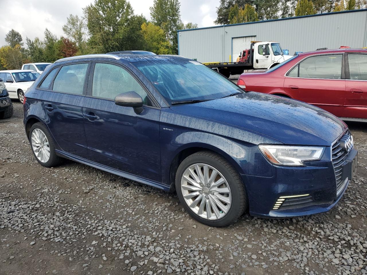 AUDI A3 E-TRON PREMIUM
