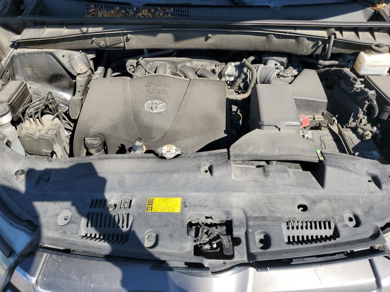 TOYOTA HIGHLANDER LE