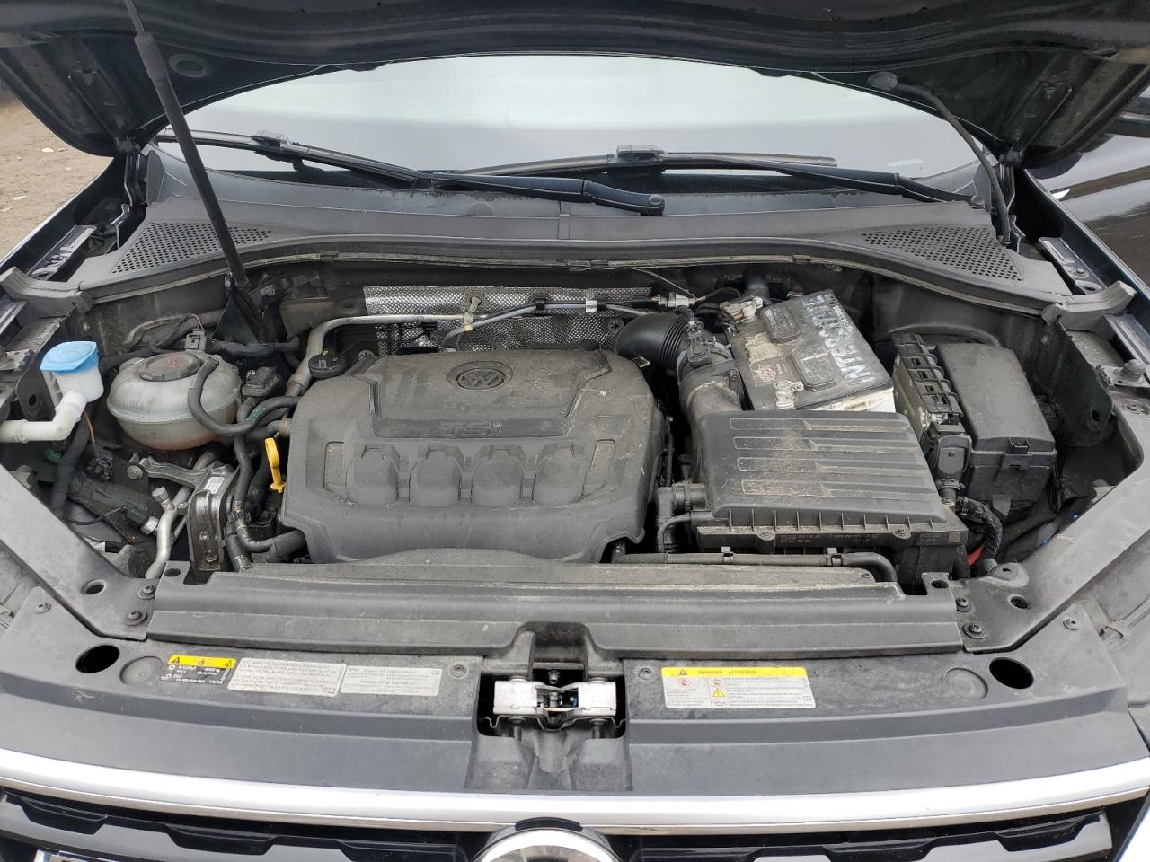 VOLKSWAGEN TIGUAN SE