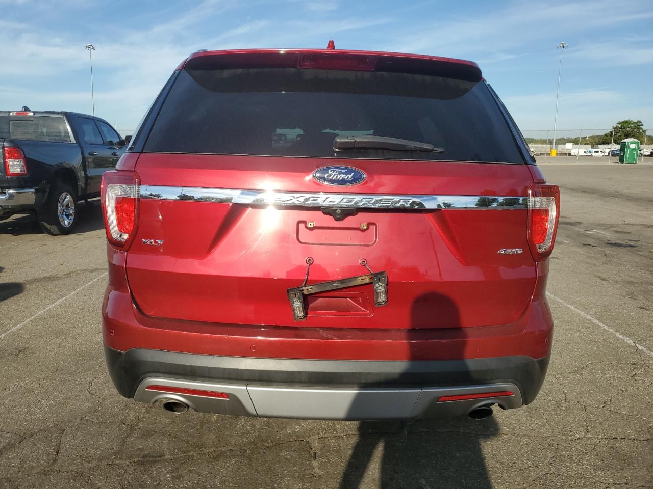 FORD EXPLORER XLT