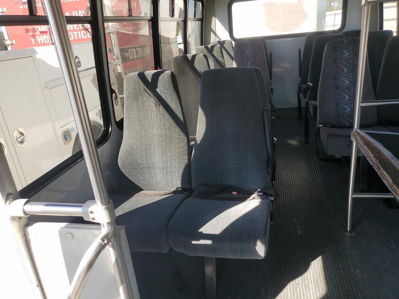 FORD ECONOLINE E350 SUPER DUTY CUTAWAY VAN