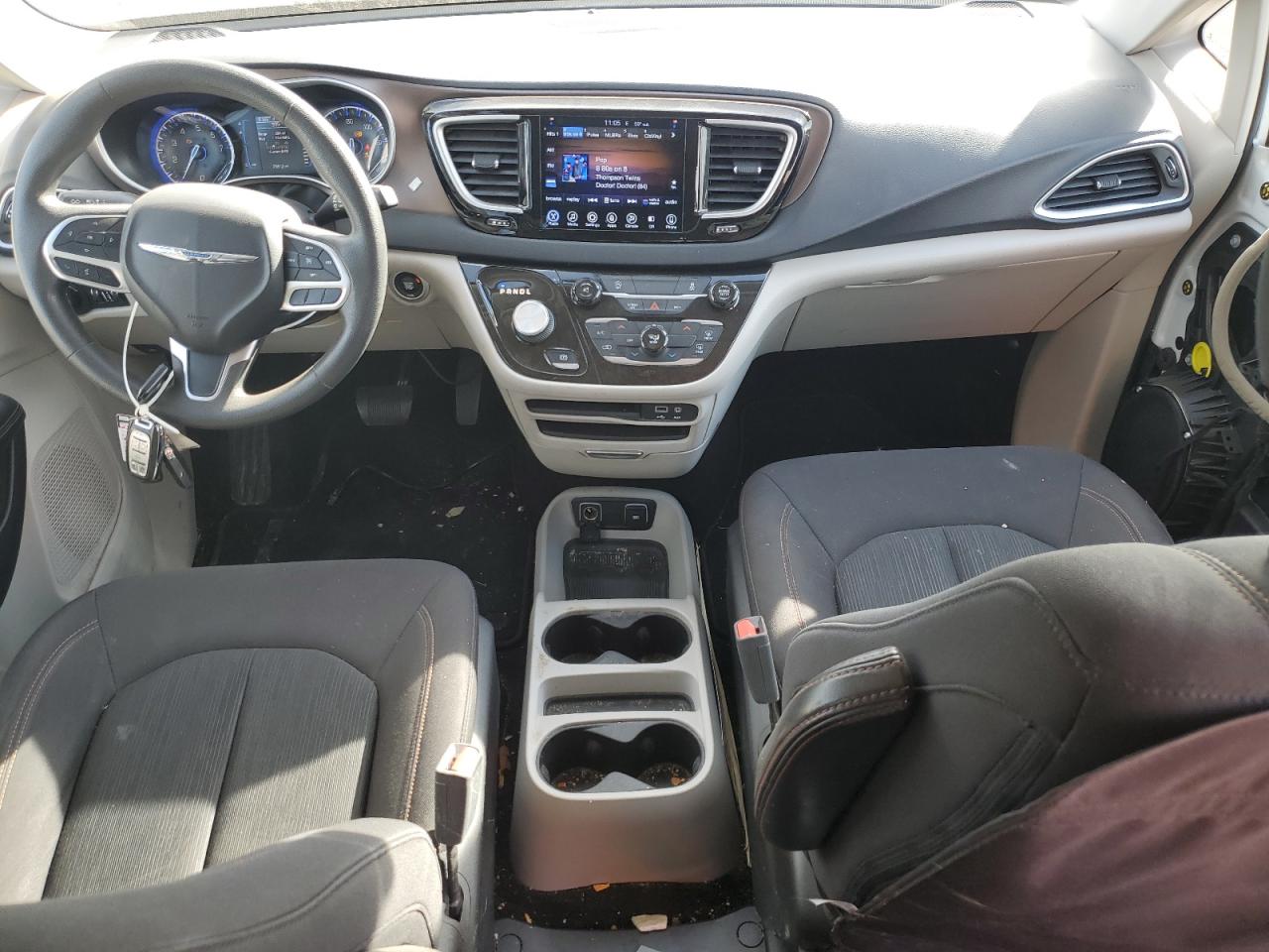 CHRYSLER PACIFICA TOURING