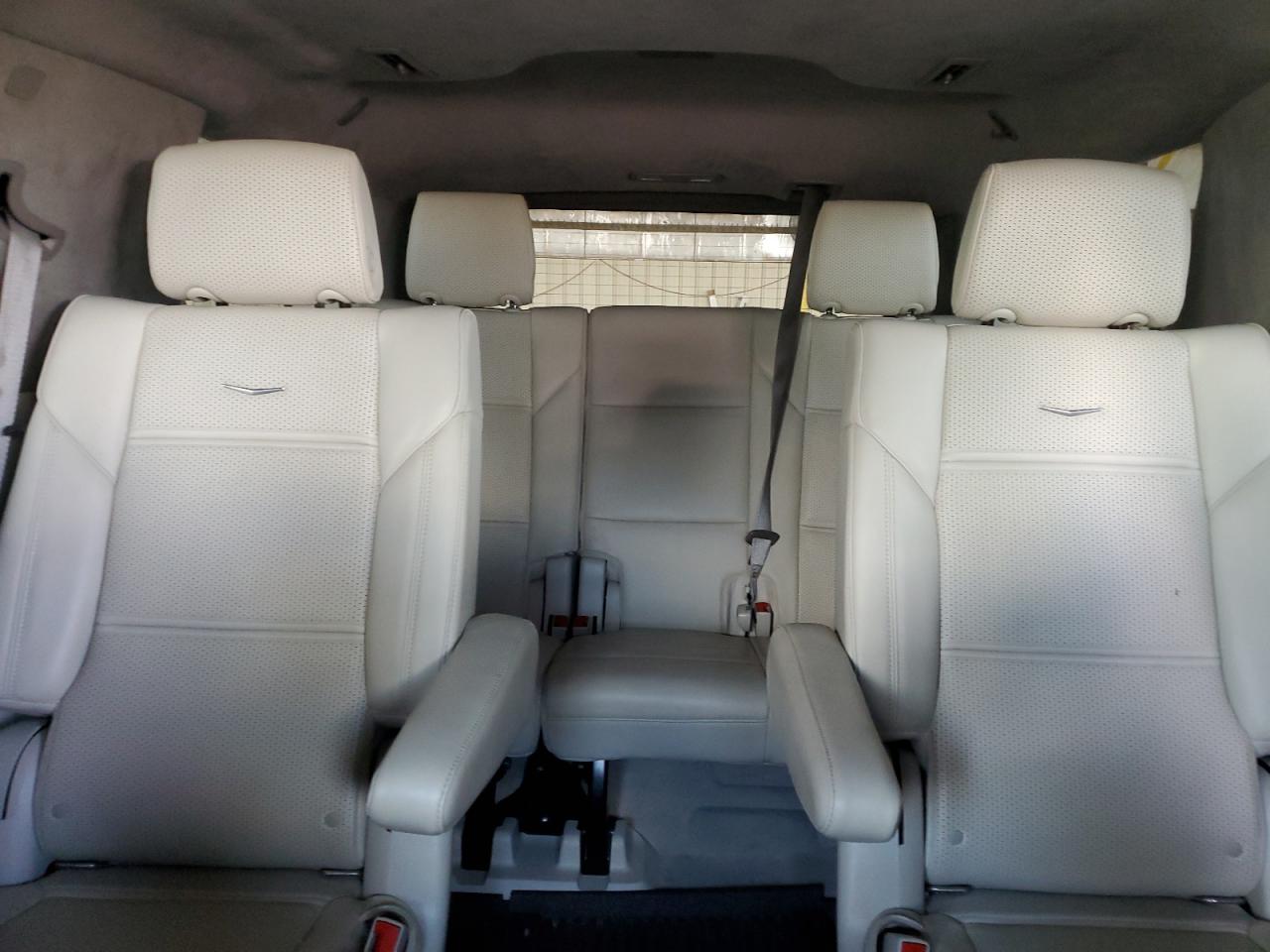 CADILLAC ESCALADE PREMIUM LUXURY PLATINUM