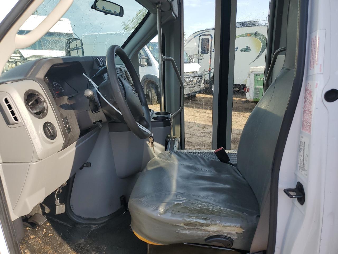 Lot #3257193266 2016 EL DORADO BUS