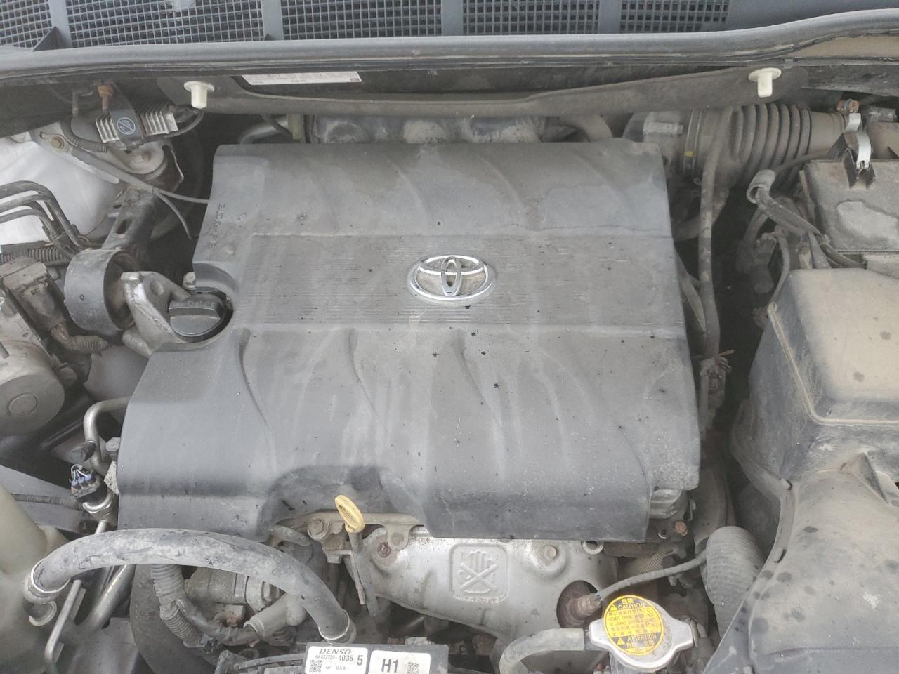 TOYOTA SIENNA XLE