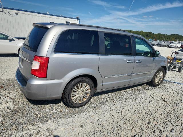 2016 CHRYSLER TOWN & COU - 2C4RC1CGXGR284525