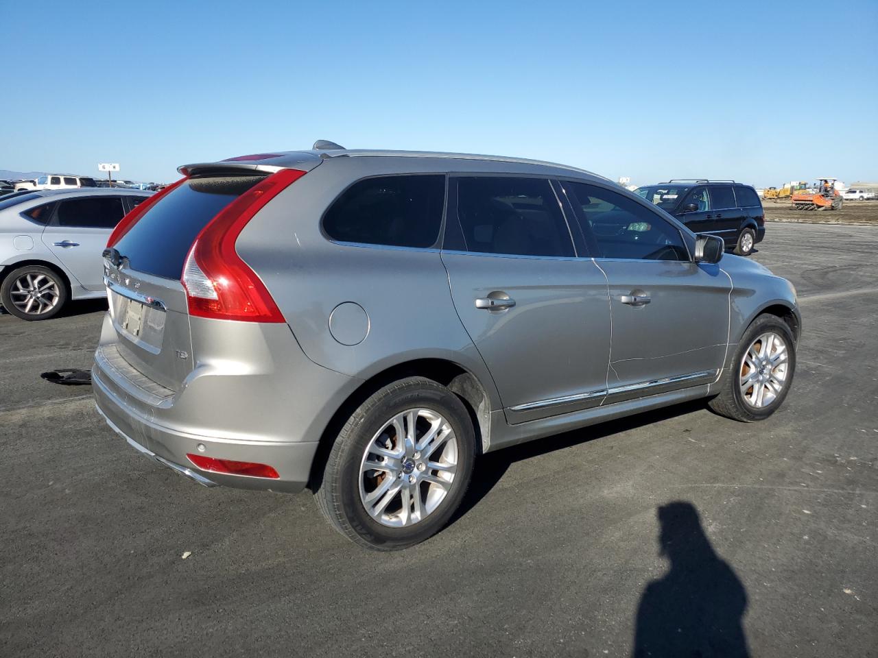 VOLVO XC60 T5 PREMIER+