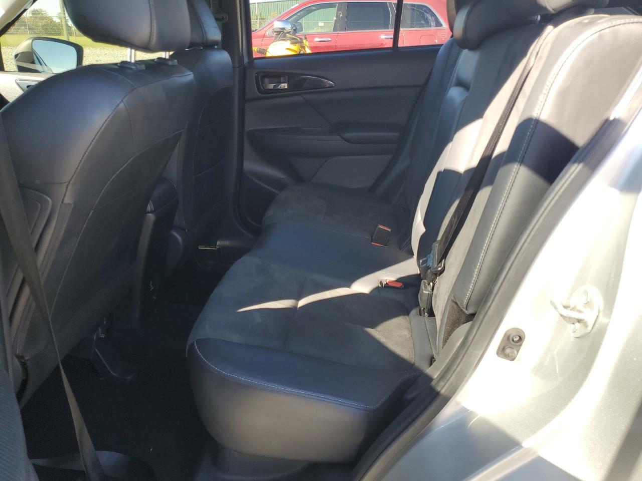 MITSUBISHI ECLIPSE SE