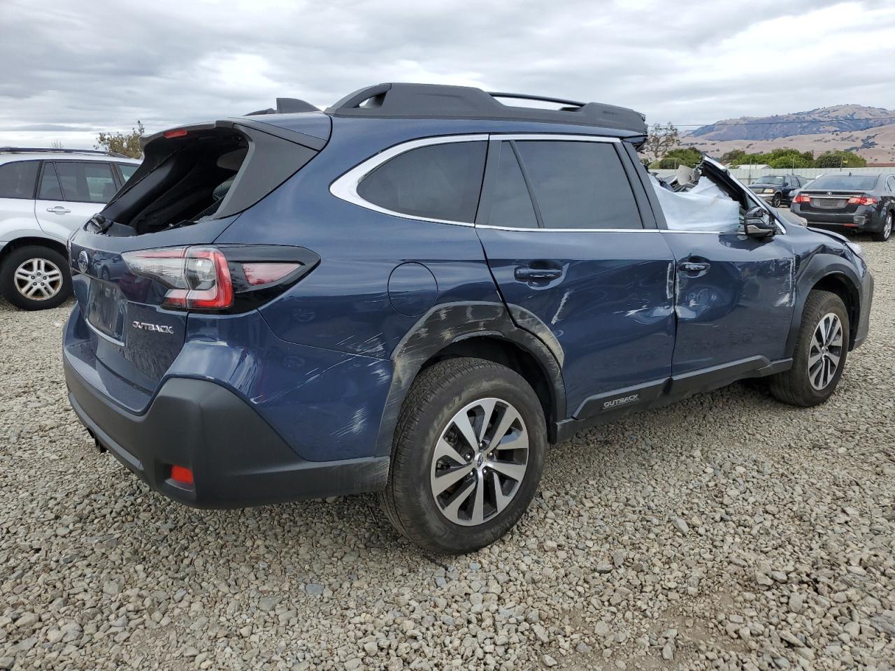 SUBARU OUTBACK PREMIUM