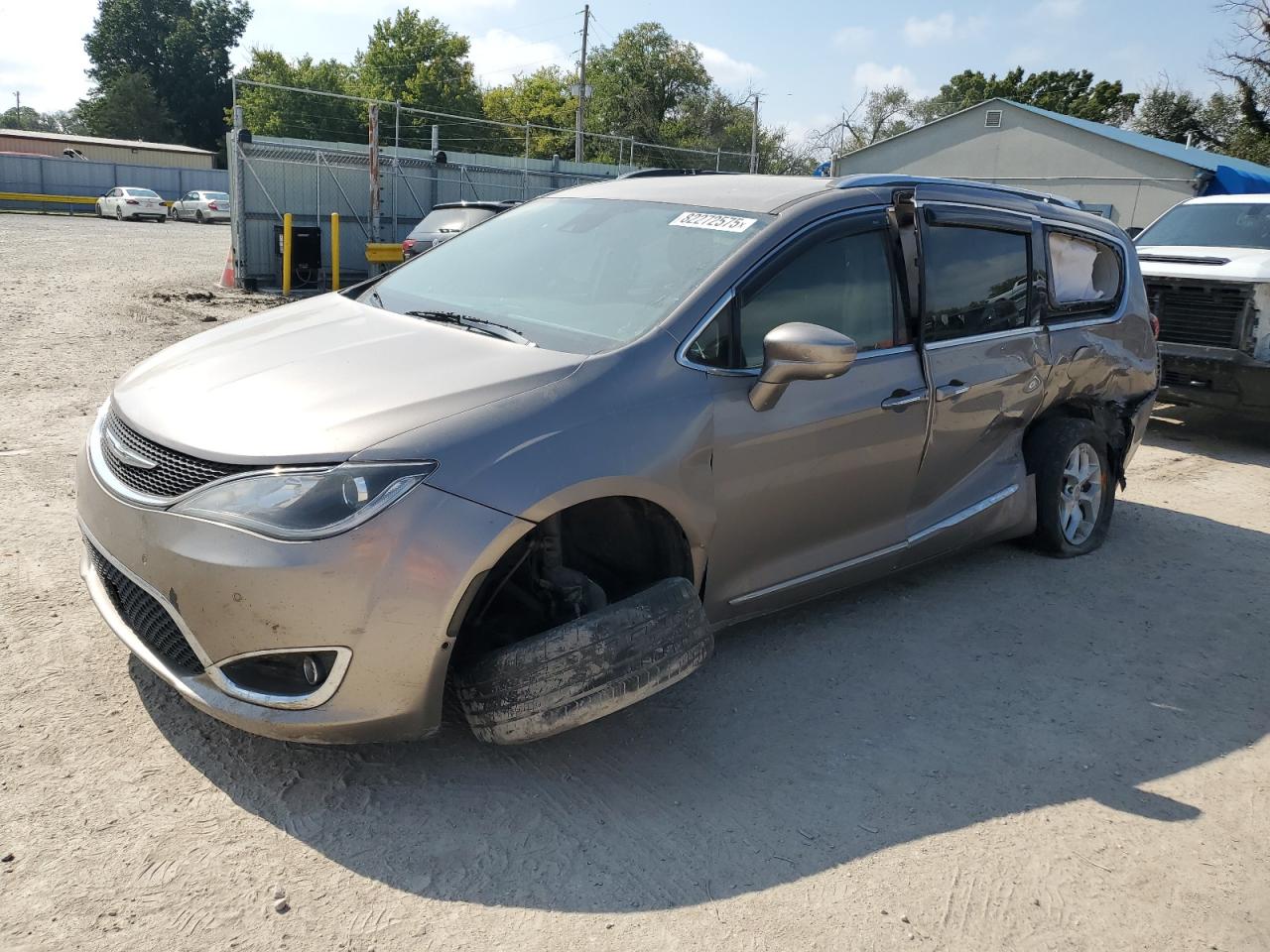 CHRYSLER PACIFICA TOURING L PLUS