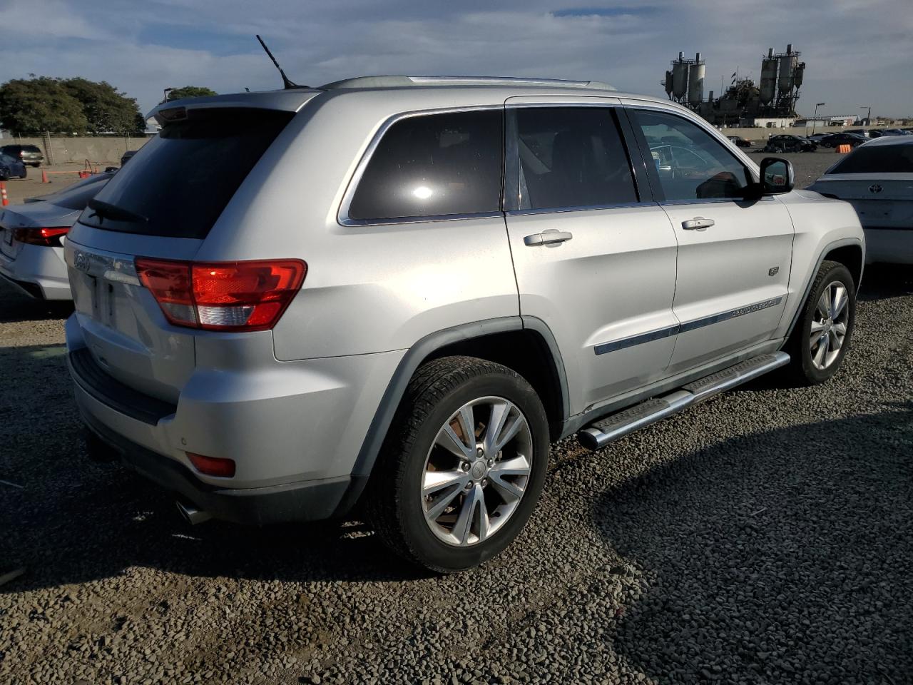 JEEP GRAND CHEROKEE LAREDO