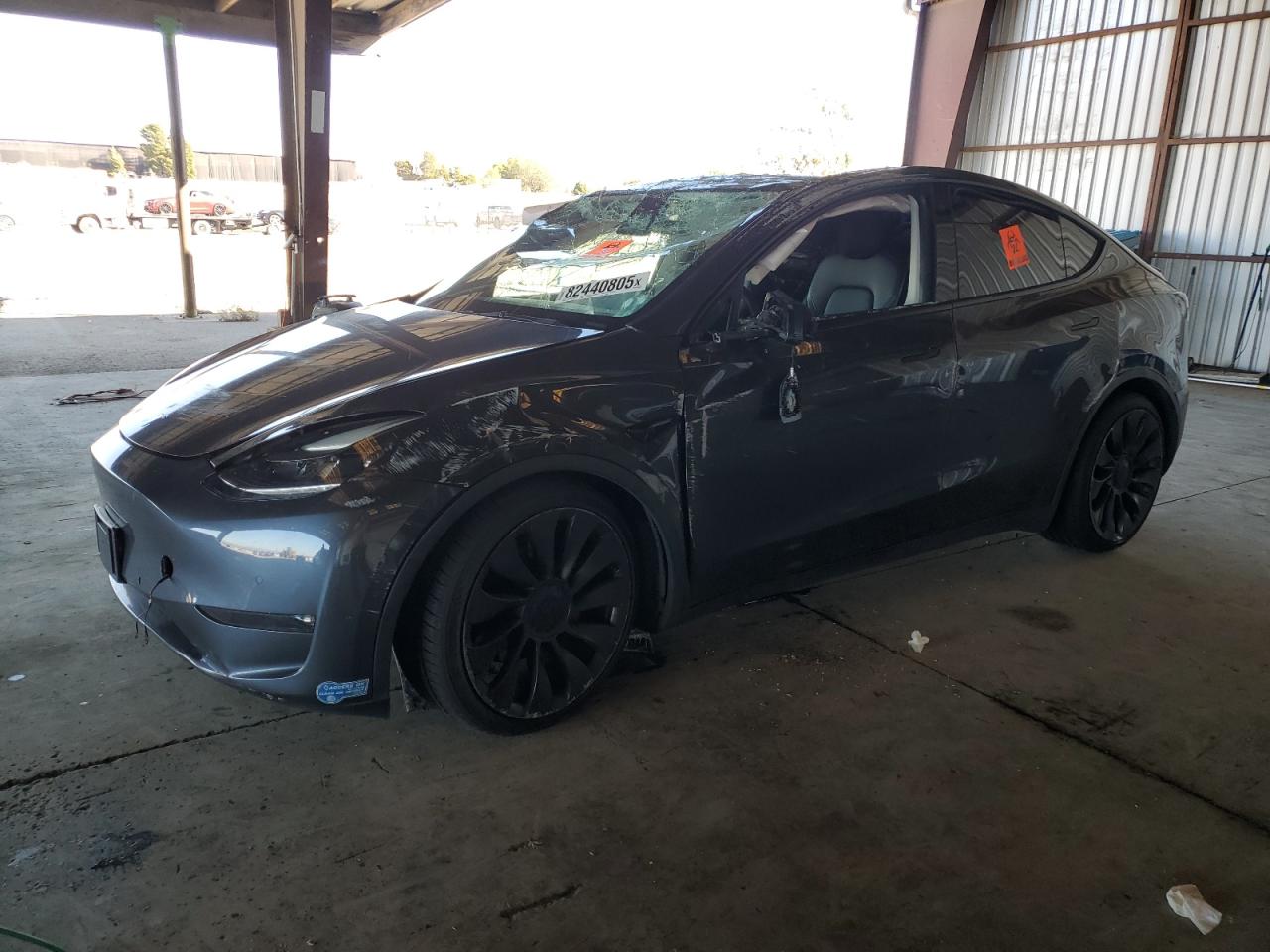 TESLA MODEL Y