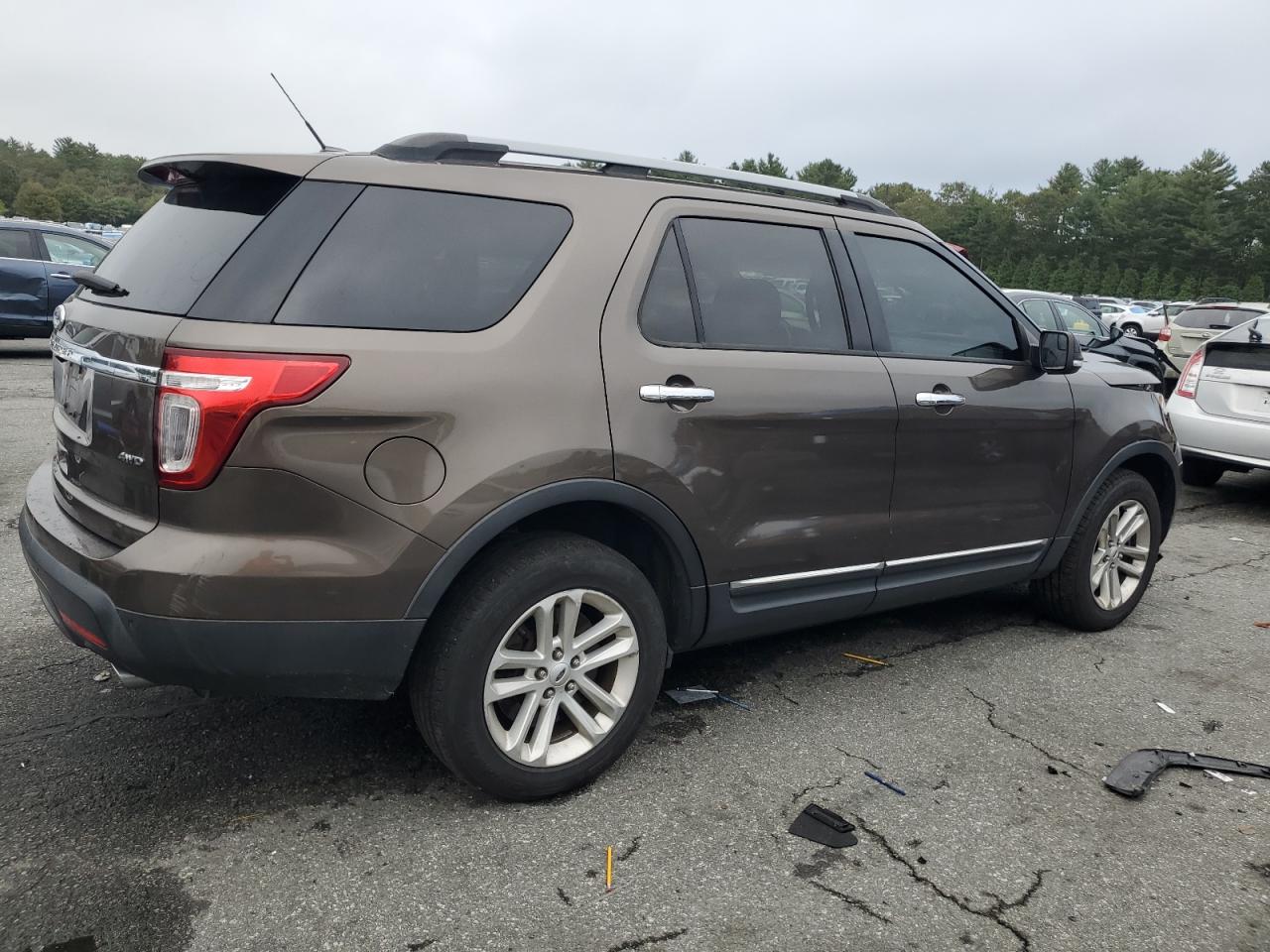 FORD EXPLORER XLT