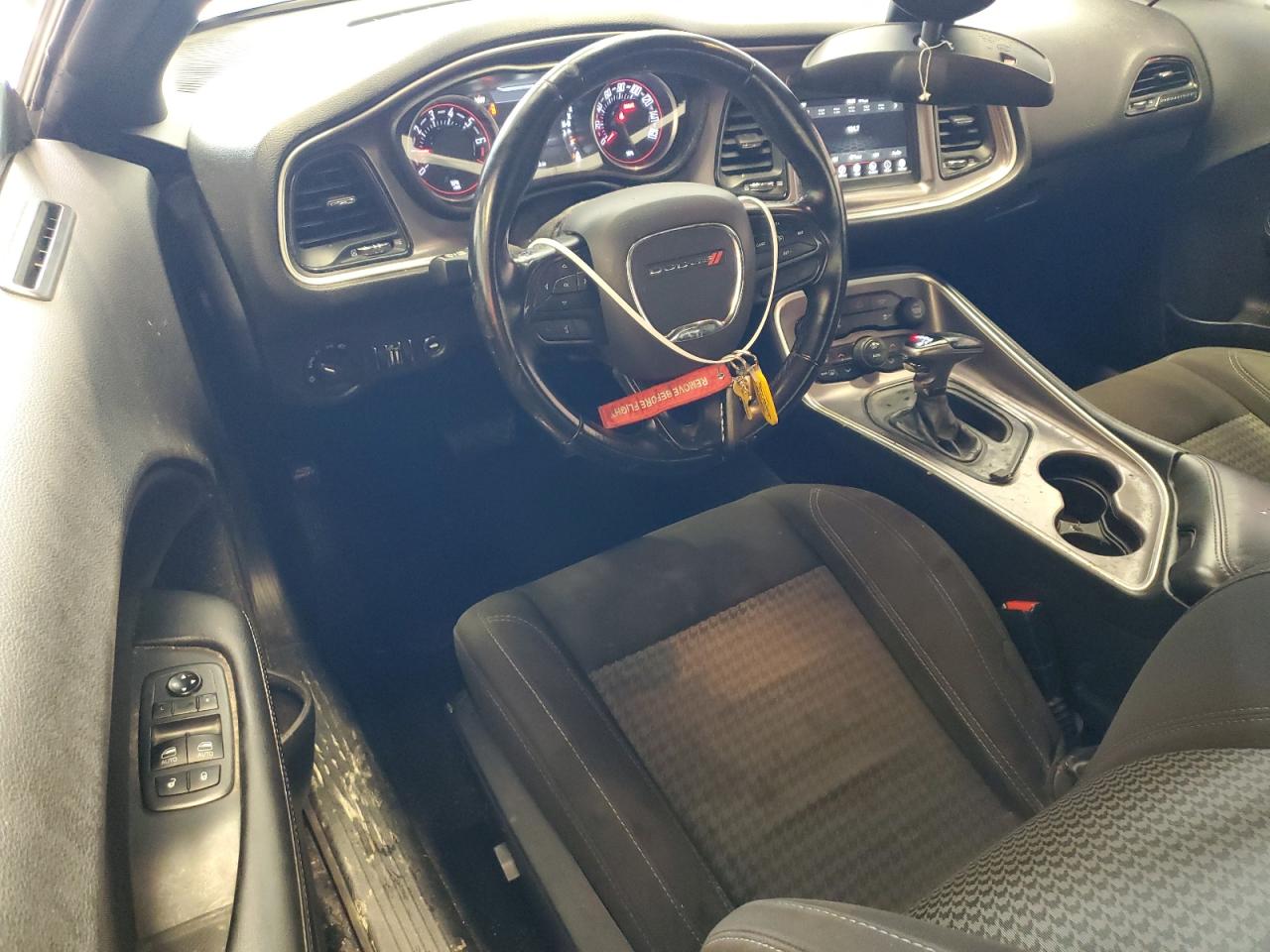 DODGE CHALLENGER SXT