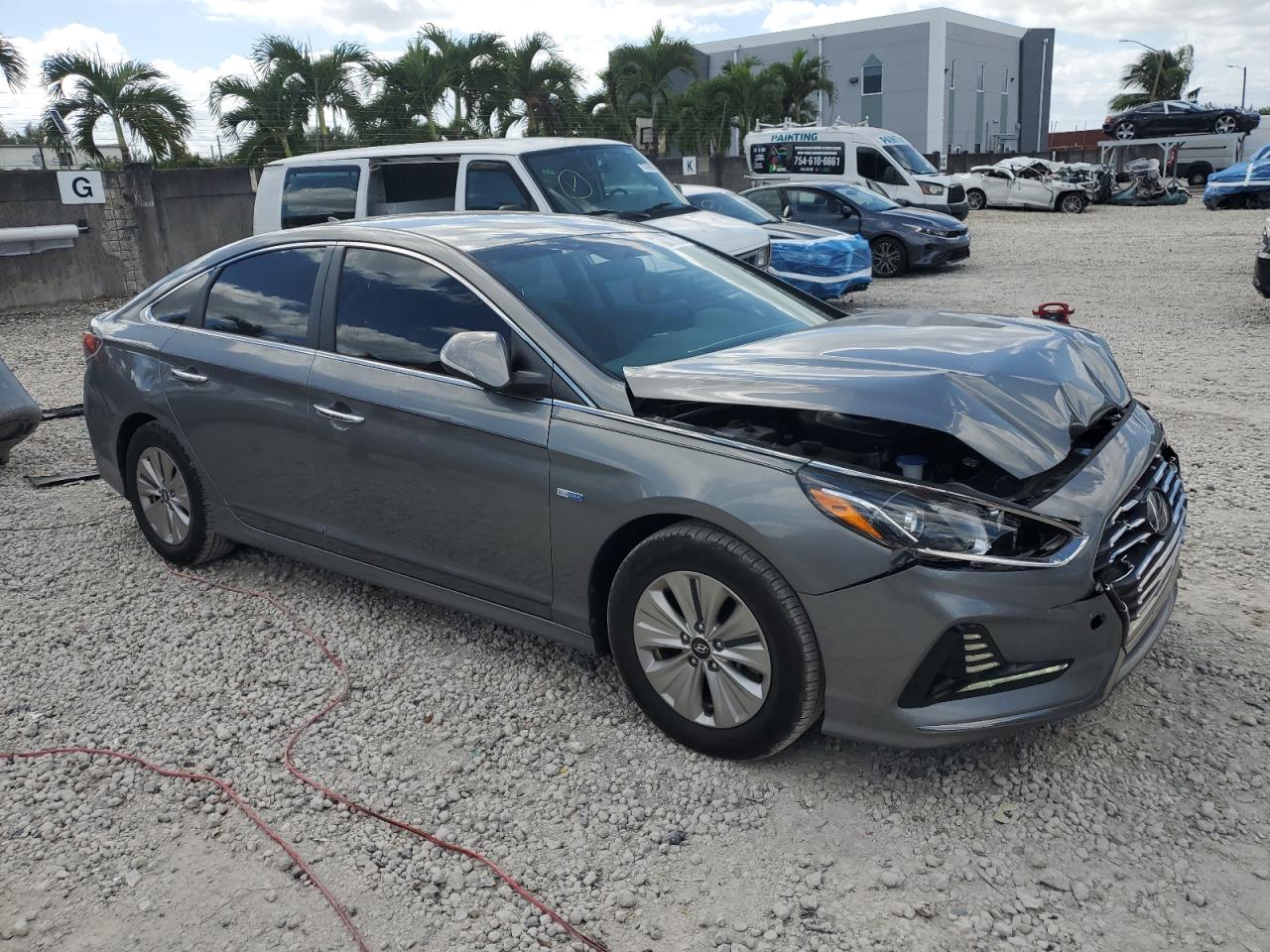 HYUNDAI SONATA HYBRID