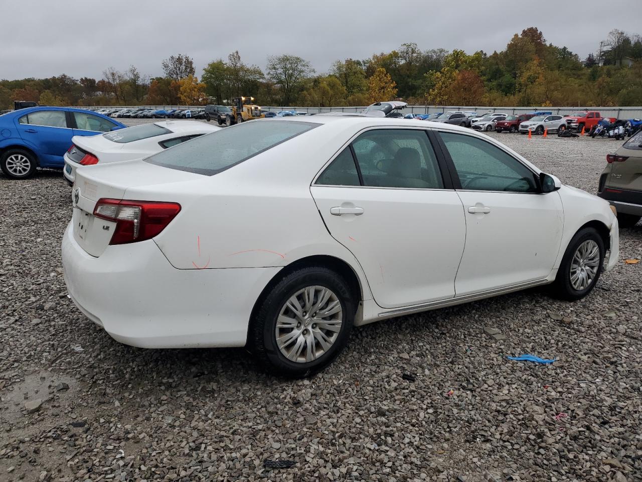 TOYOTA CAMRY BASE