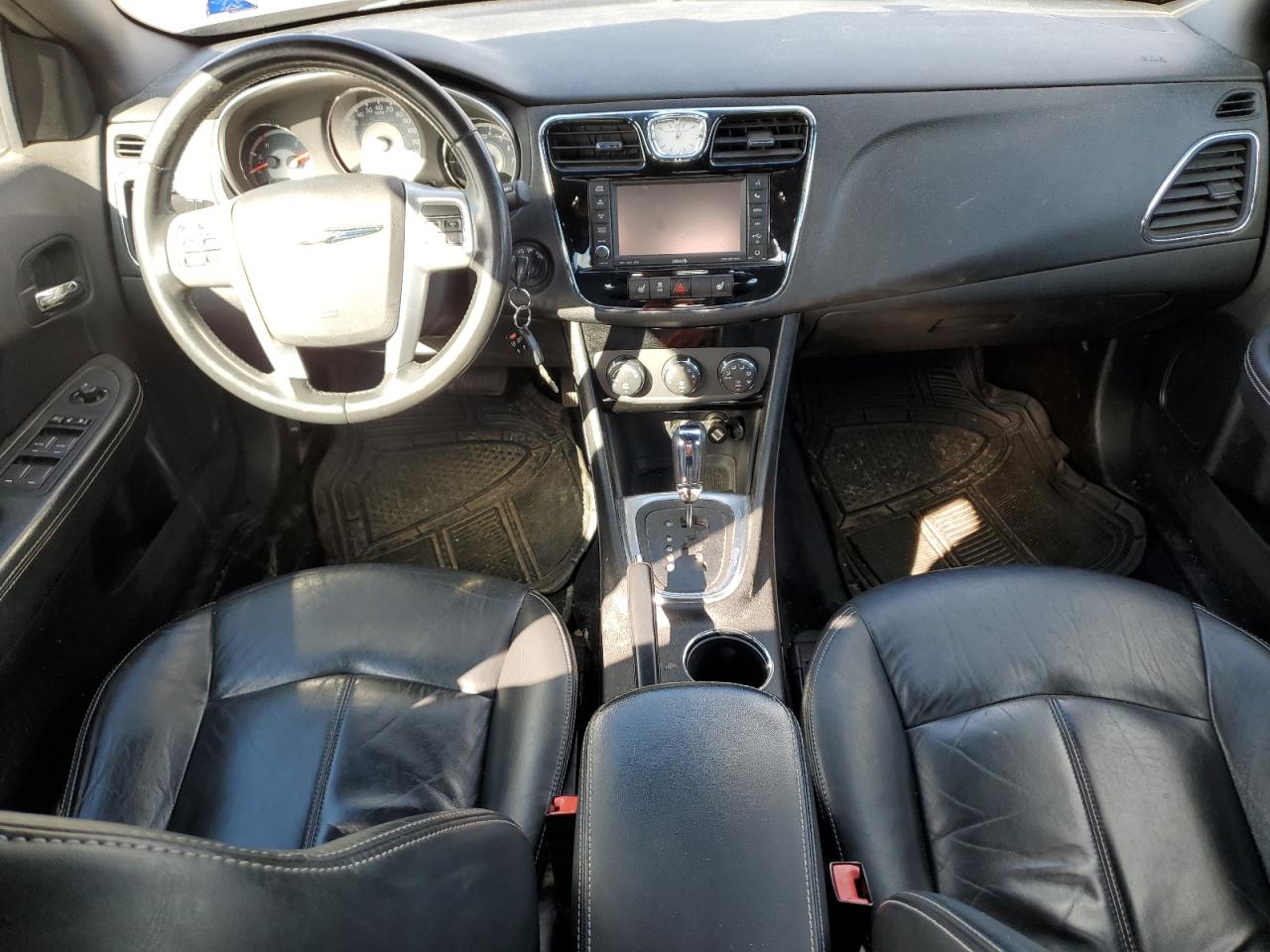 CHRYSLER 200 LIMITED