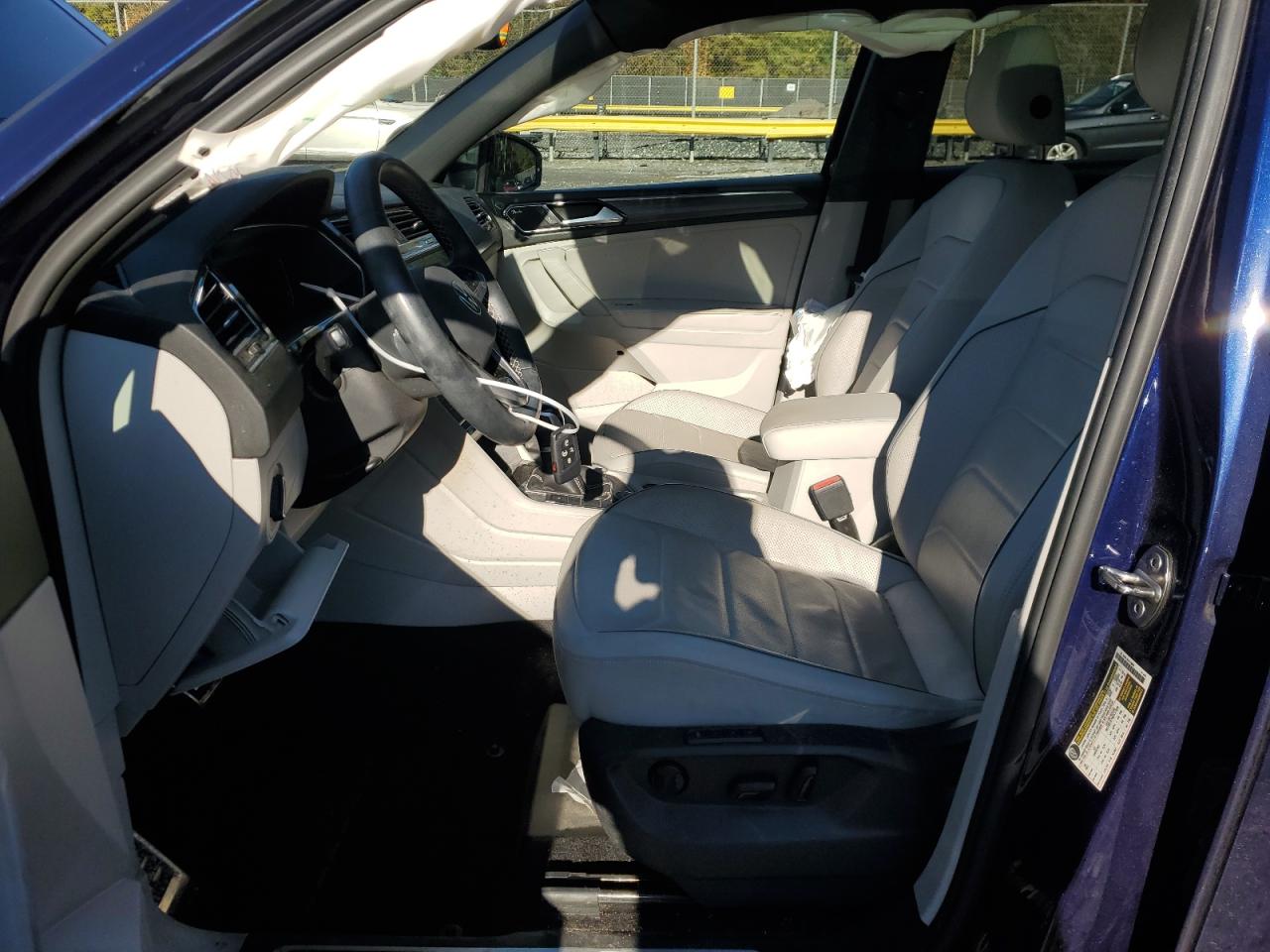 VOLKSWAGEN TIGUAN SEL R-LINE BLACK