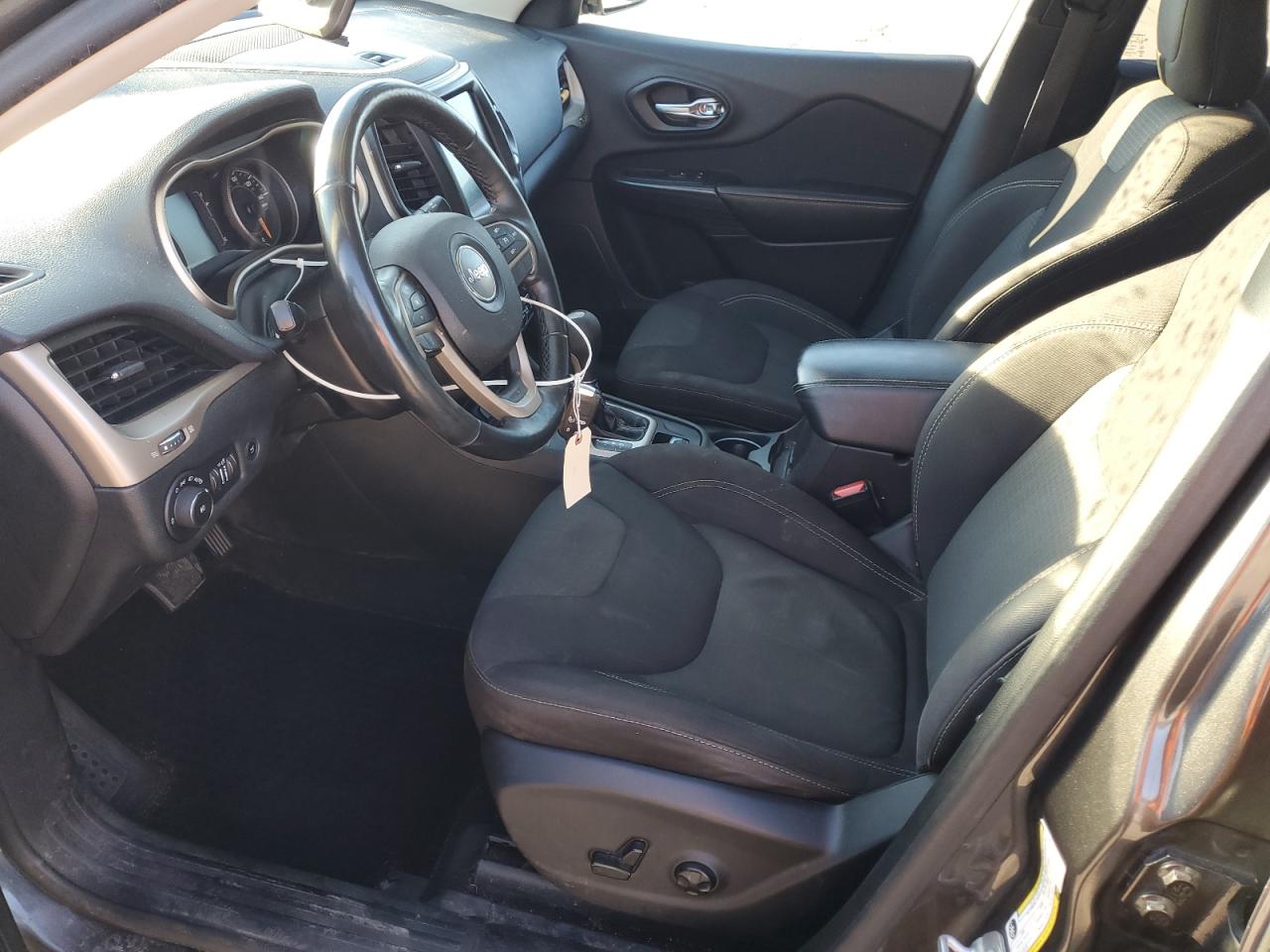 JEEP GRAND CHEROKEE LATITUDE