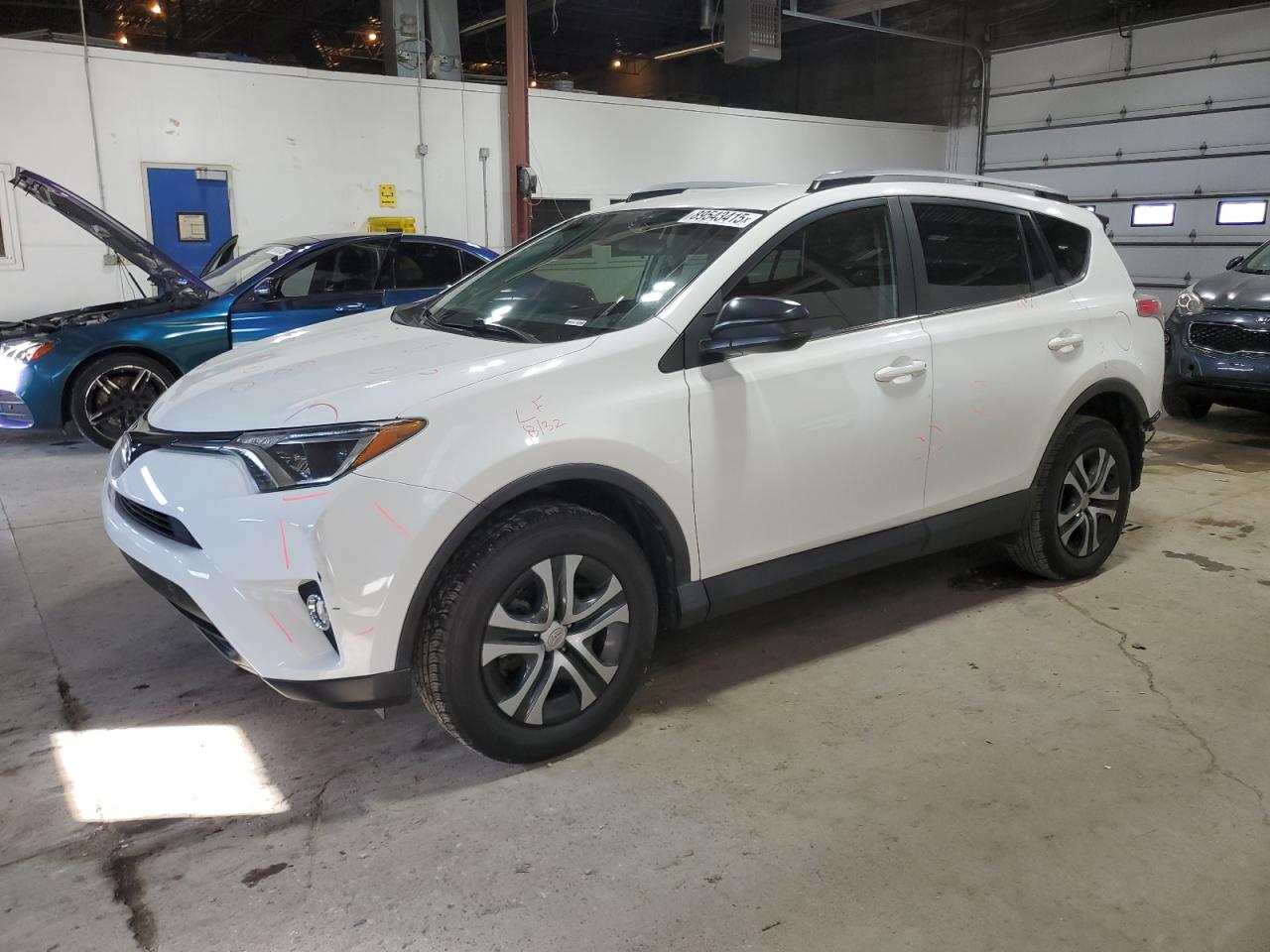 TOYOTA RAV4 LE