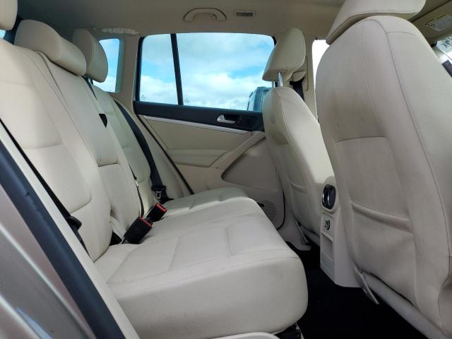 2016 VOLKSWAGEN TIGUAN COM WVGJV7AX3GW074154