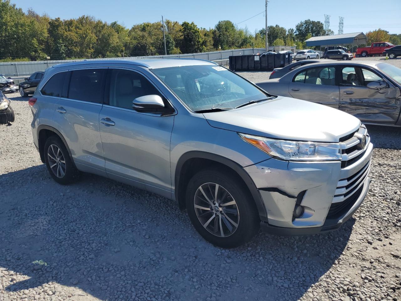 TOYOTA HIGHLANDER SE
