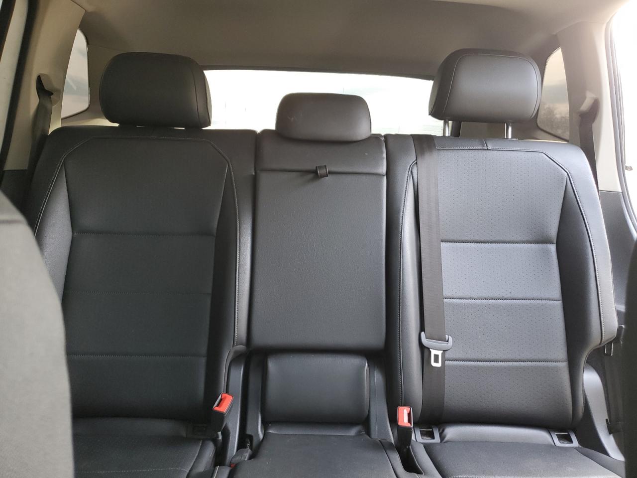 VOLKSWAGEN TIGUAN SE