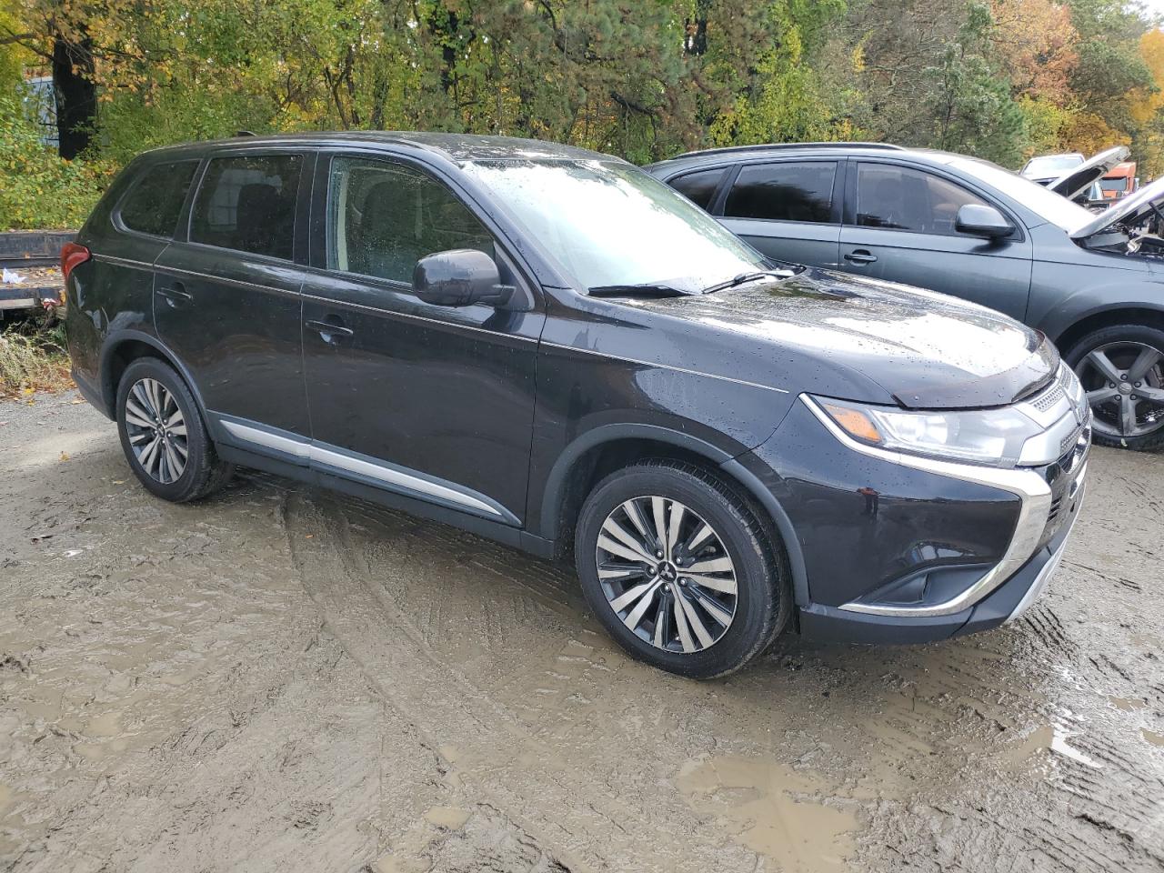 MITSUBISHI OUTLANDER ES